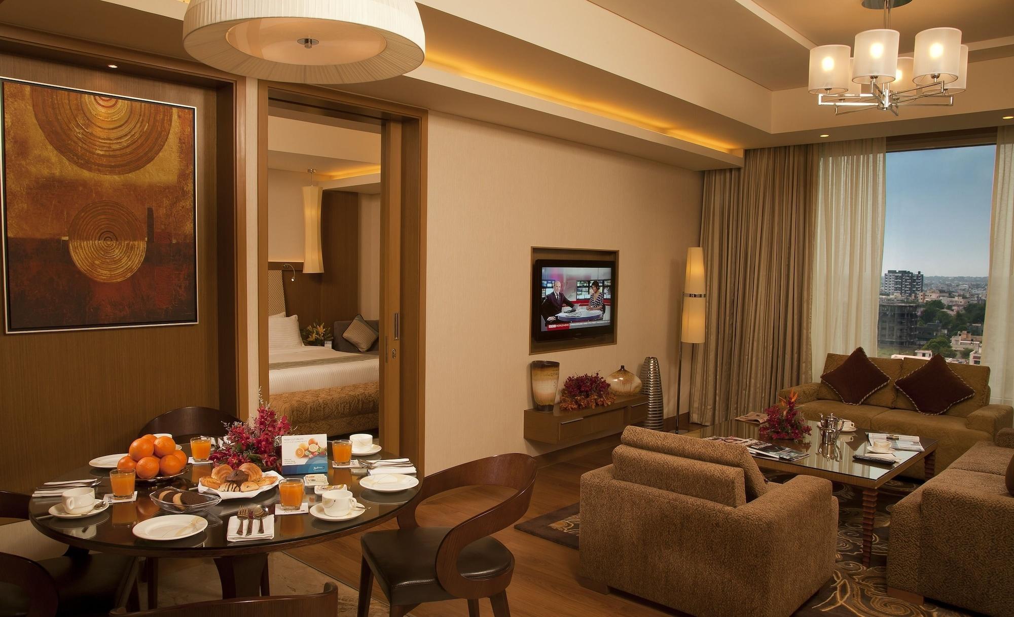 Radisson Blu Hotel, נאגפור מראה חיצוני תמונה