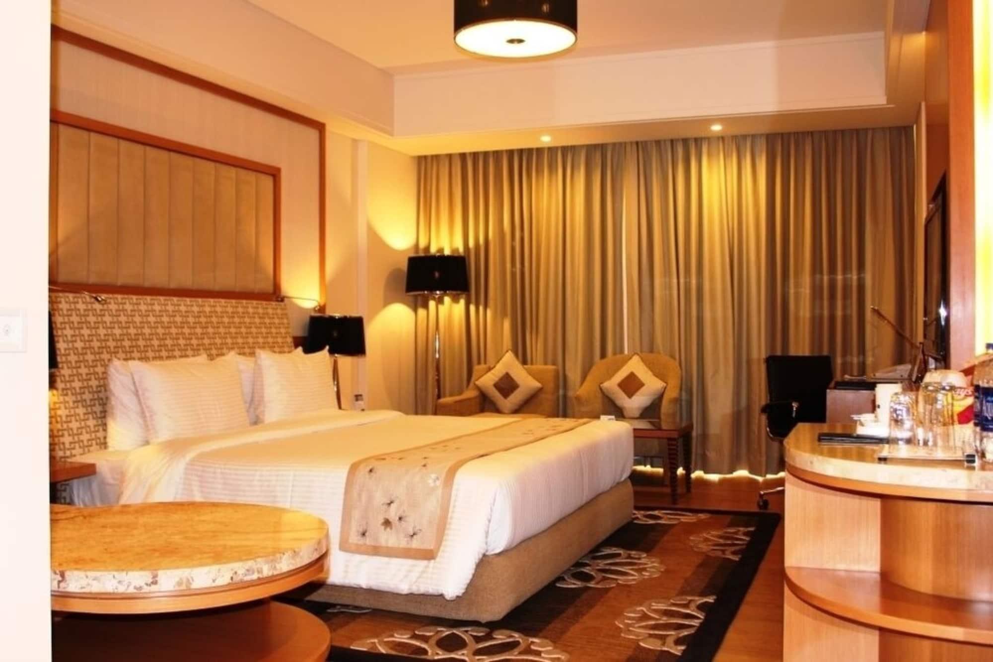 Radisson Blu Hotel, נאגפור מראה חיצוני תמונה