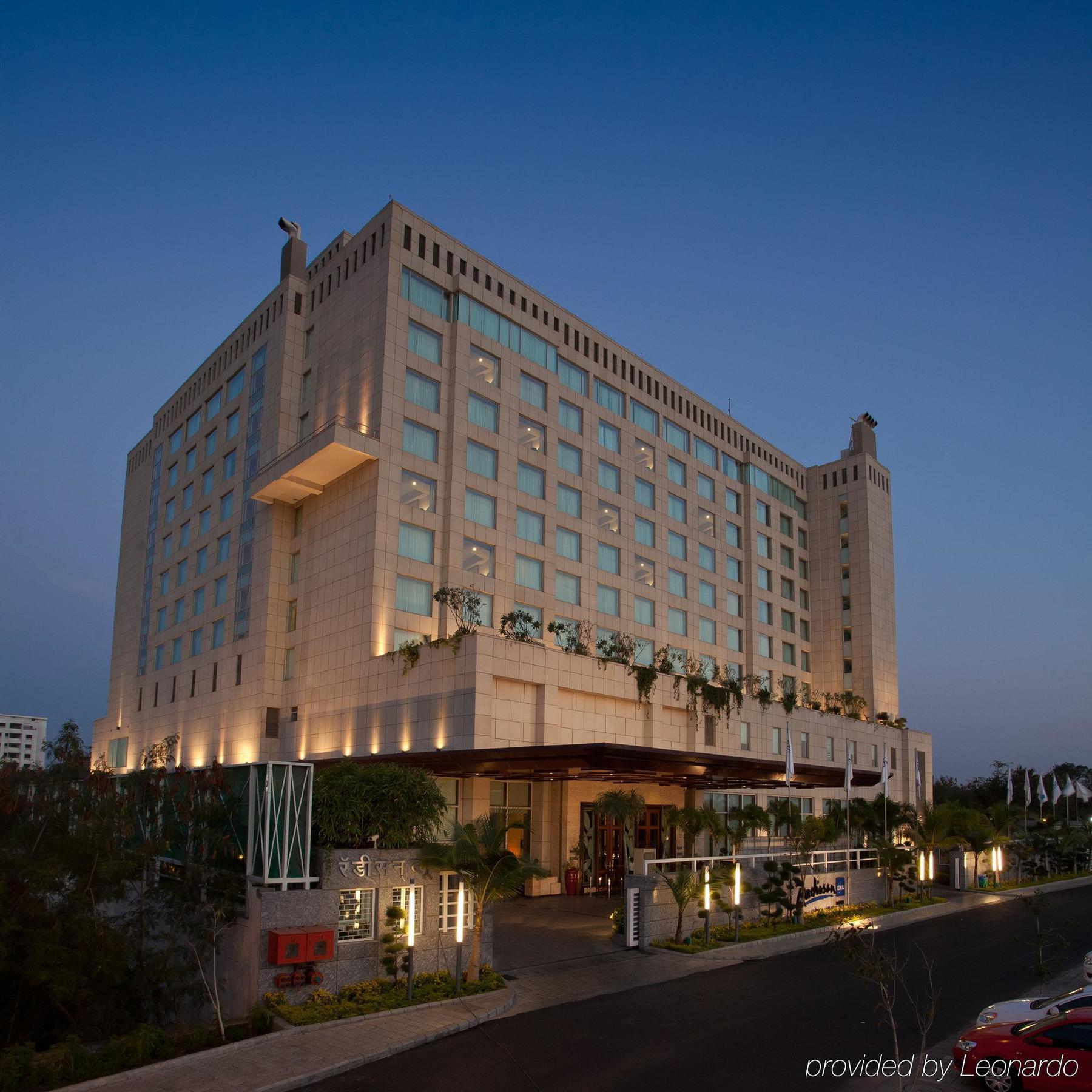 Radisson Blu Hotel, נאגפור מראה חיצוני תמונה