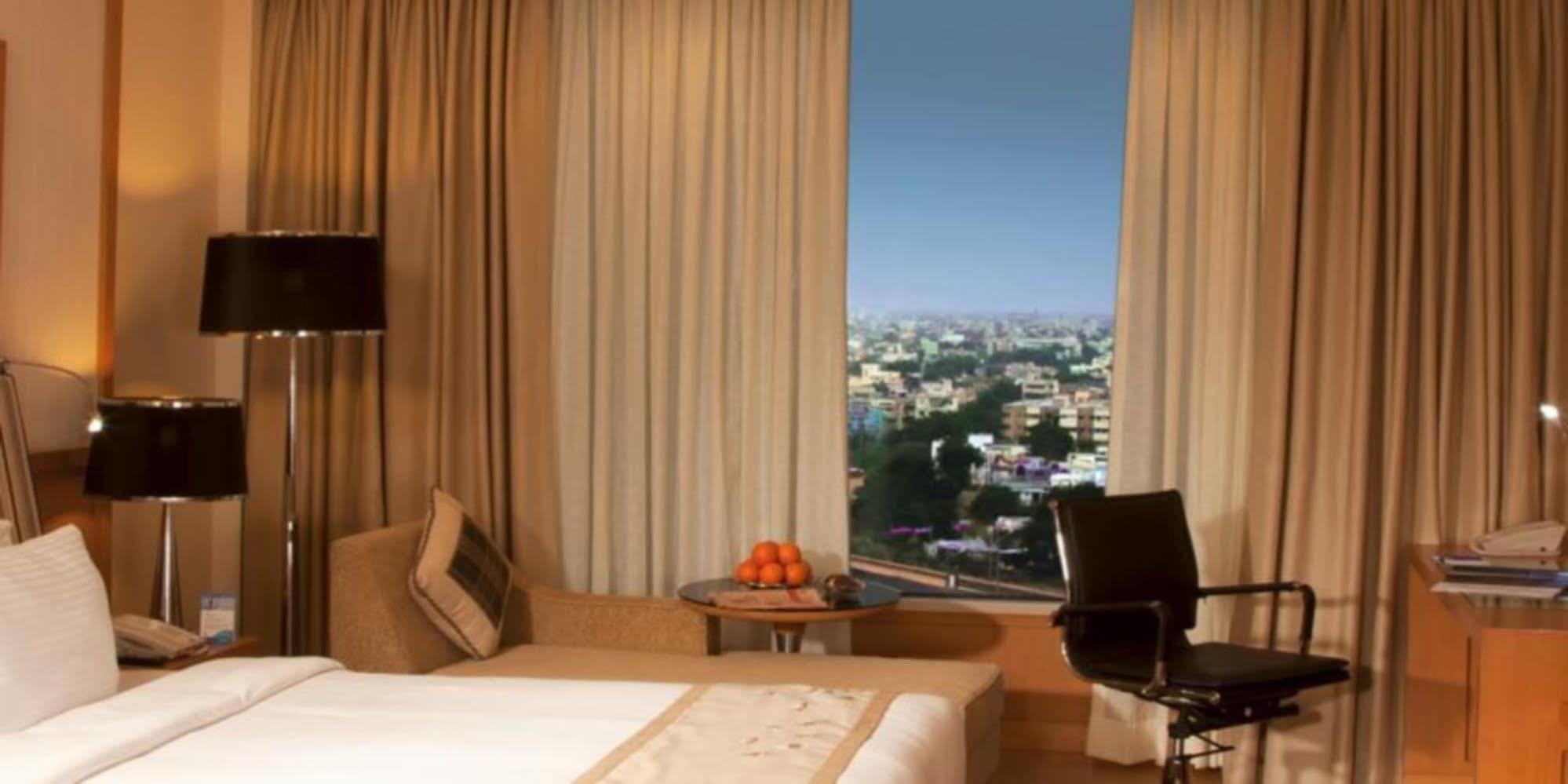 Radisson Blu Hotel, נאגפור מראה חיצוני תמונה